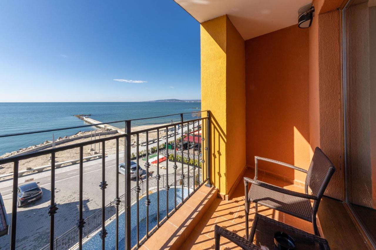 Supreme Beach Apartments Балчик Екстериор снимка