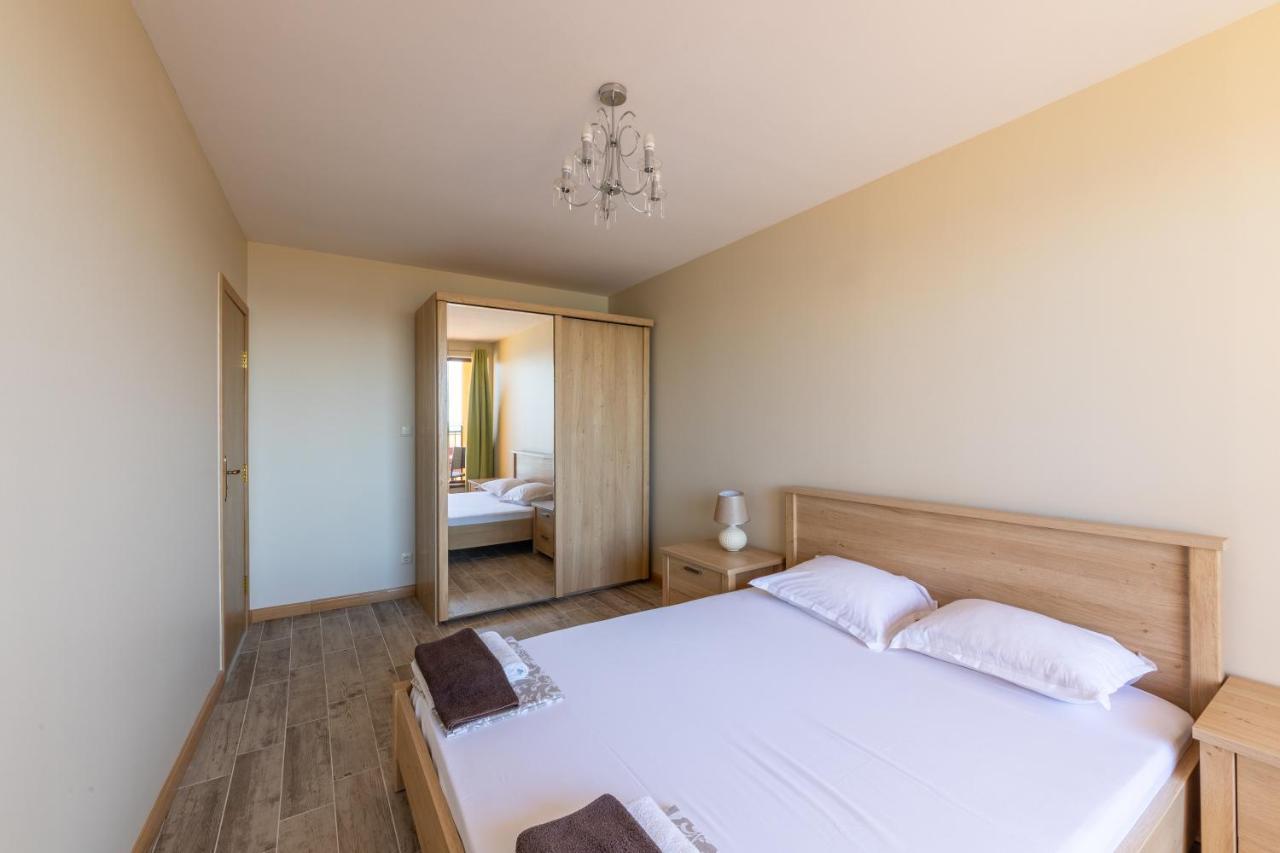 Supreme Beach Apartments Балчик Екстериор снимка
